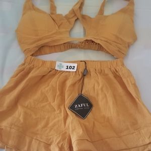 New Medium Yellow Mustard Outfit